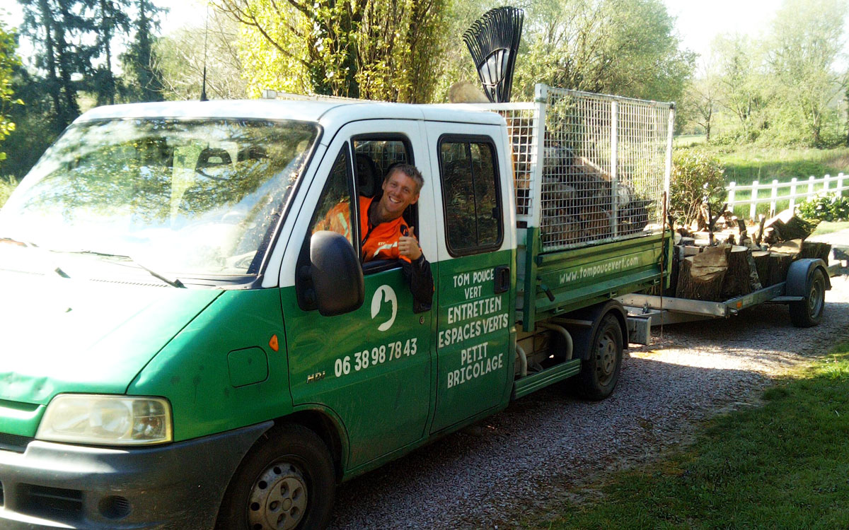 Mon tracteur tondeuse et mon camion benne